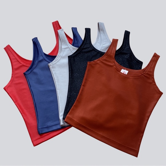 Absolutely gorgeous sustainable designer tank tops - Picture 3 of 16